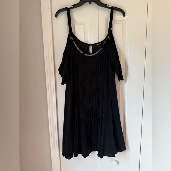 TORRID Women's 1X Plus Black Mini Gauze Cold Shoulder Trapeze Dress Sequin Trim - Picture 4 of 10